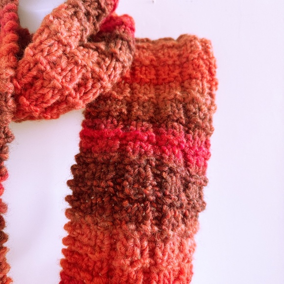 Long, hand knit scarf - Unisex - Picture 11 of 13